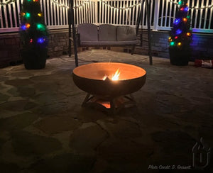 LIBERTY FIRE PIT WITH HOLLOW BASE (MADE IN USA) WITH A FIRE